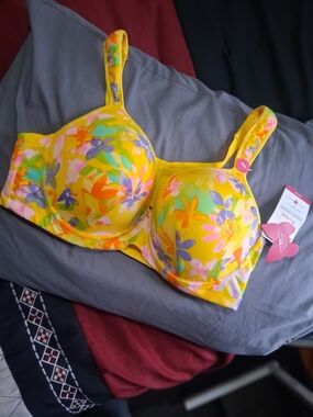 Ashley Stewart Yellow Floral Underwire Bra with Multicolor Flowers